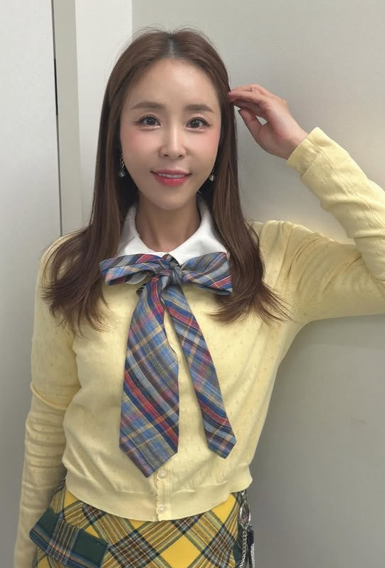 가수 신지 /사진=인스타그램