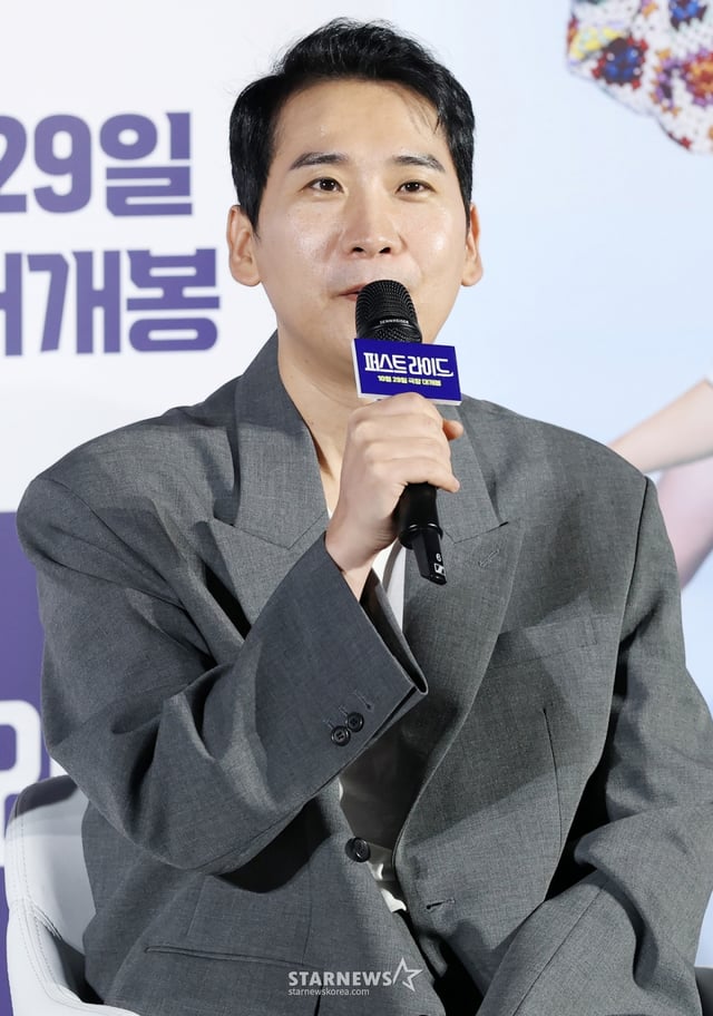 남대중 감독이 25일 서울 용산구 CGV 용산아이파크몰에서 진행된 영화 '퍼스트라이드(남대중 감독)' 제작보고회에 참석해 질의응답을 하고 있다. /2025.09.25 /사진=김휘선 hwijpg@