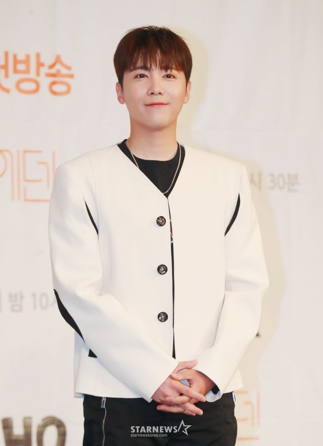 가수 이홍기
