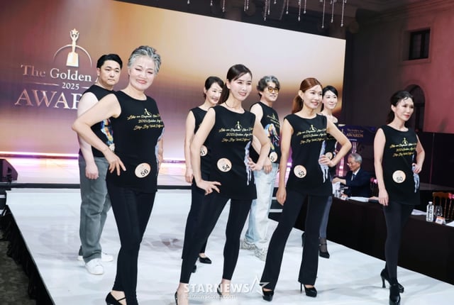 30일 오후 서울 강남구 라움아트센터에서 진행된 '2025 머니투데이방송 골든에이지어워즈'(2025 MTN GAA) 최종 본선 무대에서 참가자들이 오프닝 무대를 펼치고 있다. /2025.09.30 /사진=이동훈 photoguy@