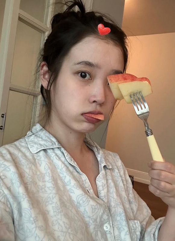 가수 아이유 /사진=인스타그램