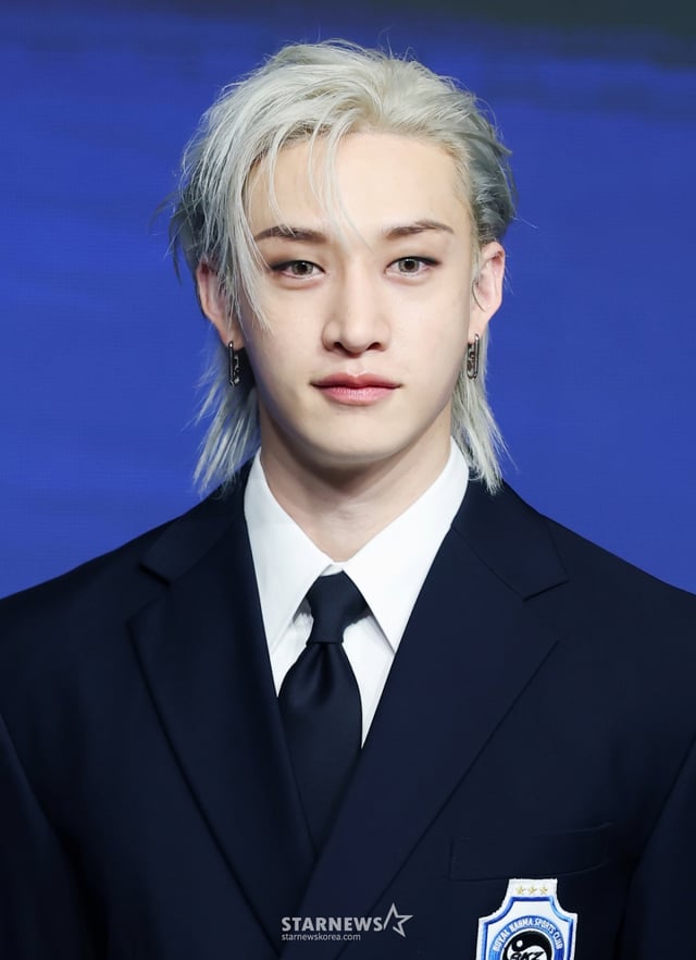 그룹 스트레이키즈(Stray Kids) 방찬이 22일 오전 서울 여의도 콘래드호텔에서 진행된 네 번째 정규 앨범 'KARMA'(카르마) 발매기념 기자간담회에 참석해 포즈를 취하고 있다. 타이틀곡 'CEREMONY'(세리머니)는 강렬한 트랩 EDM과 베일리 펑크(Baile Funk) 리듬이 어우러진 곡으로 인내와 노력 끝에 이뤄낸 성공, 그 과정에서 마주한 수많은 역경을 극복해온 여정을 축하하는 메시지를 담았다. /2025.08.22 /사진=이동훈 photoguy@
