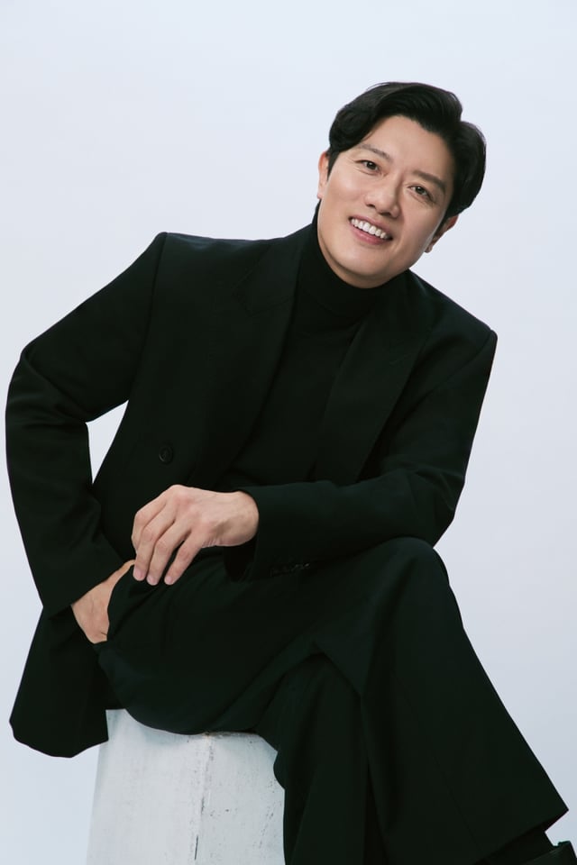 영화 '어쩔수가 없다'(감독 박찬욱)의 배우 박희순이 25일 진행된 라운드 인터뷰를 위해 포즈를 취하고 있다. /사진제공=CJENM 2025.09.25 /사진=이동훈 photoguy@