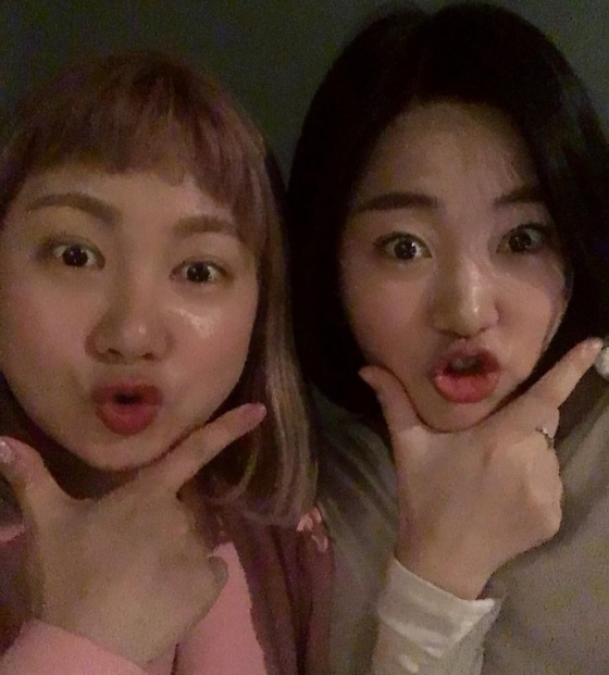 코미디언 박나래(왼쪽), 혜백 /사진=박나래 SNS