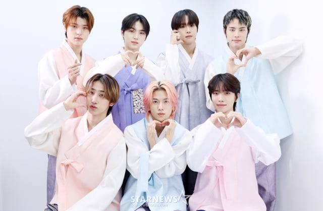 (왼쪽 위부터 시계 방향) 뉴비트 김리우, 김태양, 박민석, 전여여정, 조윤후, 홍민성, 최서현 /사진=김휘선 기자 hwijpg@