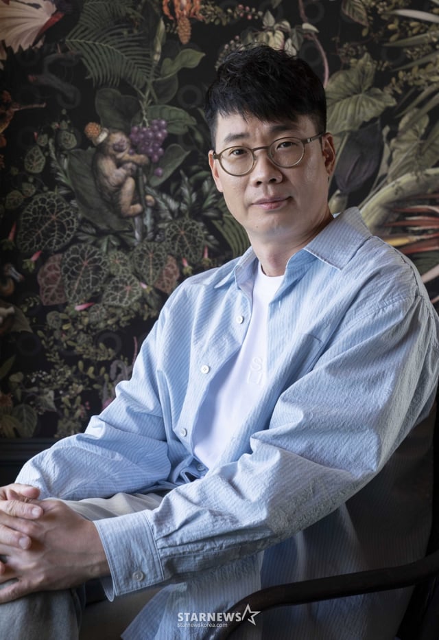 쿠팡플레이 '슈팅스타2' 조효진 PD가 17일 진행된 라운드 인터뷰를 위해 포즈를 취하고 있다. /사진제공=쿠팡플레이 2025.10.17 /사진=이동훈 photoguy@