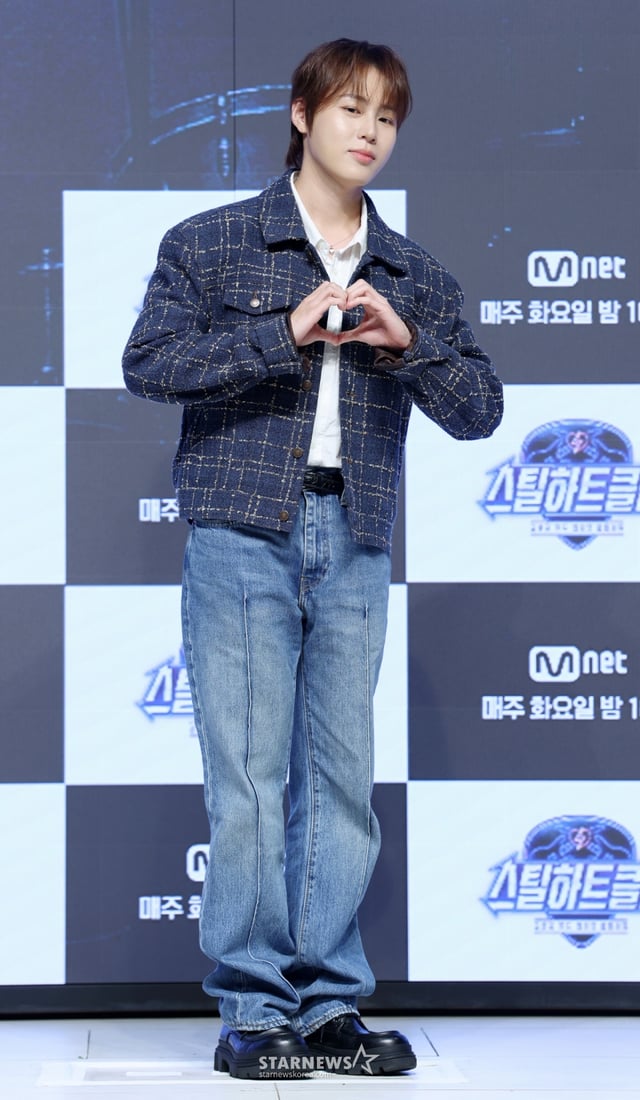 가수 하성운이 20일 서울 강남구 엘리에나호텔에서 진행된 Mnet 예능 '스틸하트클럽' 제작발표회에 참석해 포즈를 취하고 있다. /2025.10.20 /사진=김휘선 hwijpg@