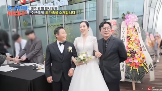 김병만(왼쪽부터), 김병만 아내, 이수근/사진=TV조선