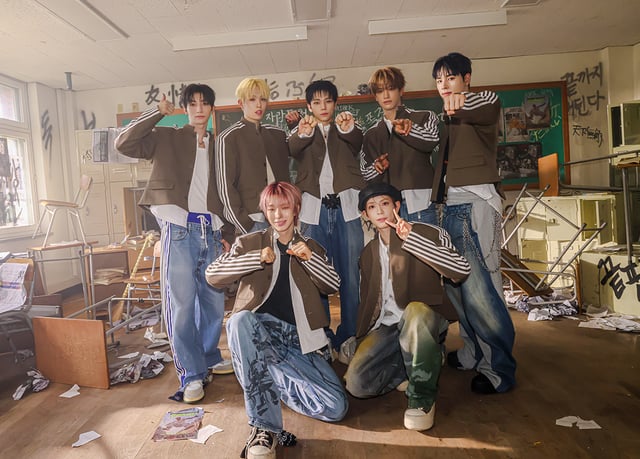 NEXZ 신곡 'Beat-Boxer' 뮤직비디오 비하인드 컷/사진제공=JYP엔터테인먼트
