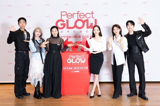 주종혁(왼쪽부터), 포니, 라미란, 박민영, 차홍, 레오제이/사진=tvN 제공