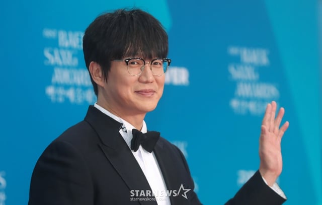 [서울=뉴시스] 김혜진 기자 = 가수 성시경이 5일 오후 서울 강남구 코엑스에서 열린 제61회 백상예술대상 시상식에서 포즈를 취하고 있다. 2025.05.05. jini@newsis.com /사진=김혜진