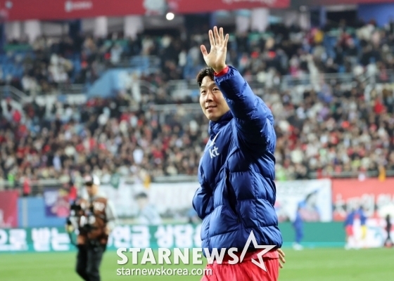 한국 축구대표팀 공격수 손흥민. /사진=강영조 선임 기자