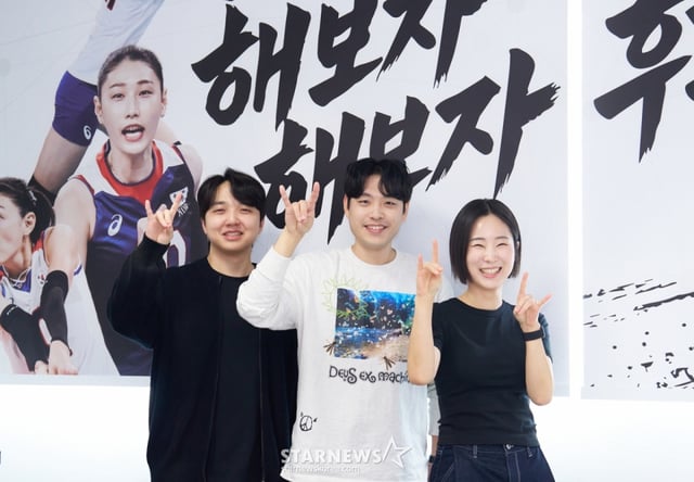 이재우, 권락희, 최윤영 PD가 17일 서울 마포구 상암동 MBC에서 진행된 예능 '신인감독 김연경' 종영 기자간담회에 앞서 포즈를 취하고 있다. /사진제공=MBC 2025.11.17 /사진=이동훈 photoguy@