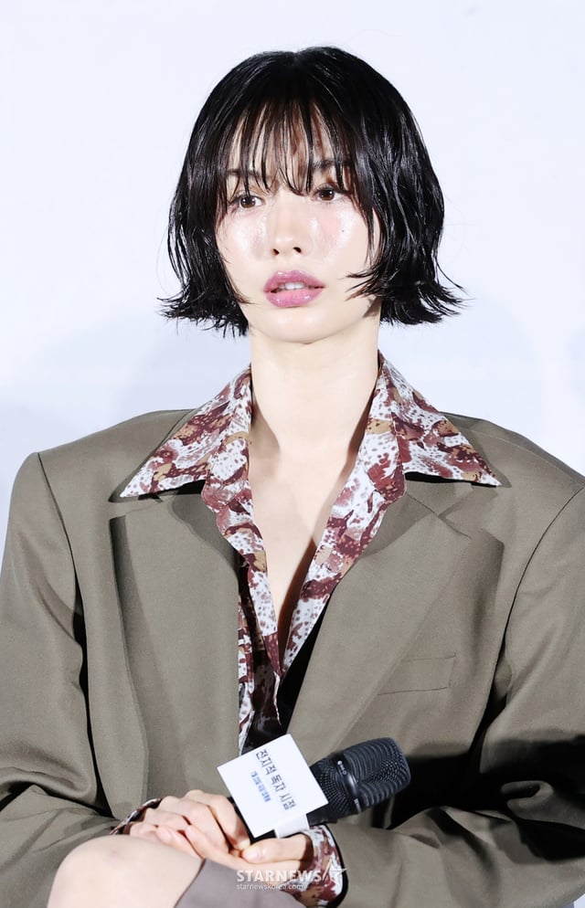 배우 나나가 17일 서울 광진구 롯데시네마 건대입구에서 진행된 영화 '전지적 독자 시점(김병우 감독)' 제작보고회에 참석해 질의응답을 하고 있다. /2025.06.17 /사진=김휘선 hwijpg@