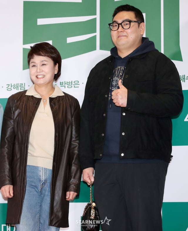 이경실 손보승 / 사진=김휘선 기자