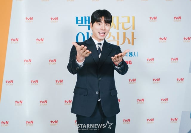 정신건강의학과 전문의 오은영이 20일 오전 온라인으로 진행된 tvN STORY '백억짜리 아침식사' 기자간담회에 참석해 포즈를 취하고 있다. '백억짜리 아침식사'는 대한민국을 움직이는 기업인, 자수성가한 인물 등 본인의 업에서 성공을 이룬 사람들과 아침 시간을 함께하며 그들의 인생을 들여다보는 모티베이팅 토크쇼다. / 사진제공=tvN STORY /사진=김창현 chmt@
