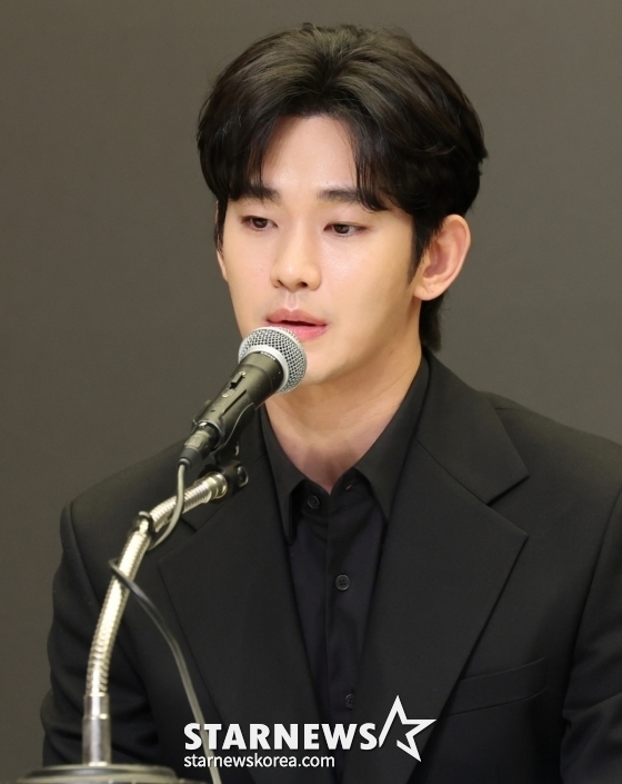 배우 김수현 /사진=(서울=뉴스1) 권현진 기자