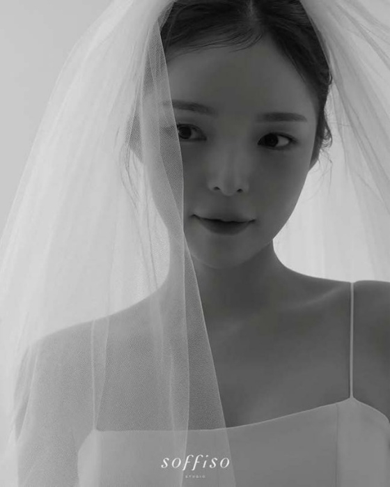 박진주 /사진=소피소 스튜디오 SNS