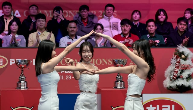 프바걸스가 1일 '하림 PBA-LPBA 챔피언십' 개막식에 앞서 축하 공연을 하고있다. /사진=PBA