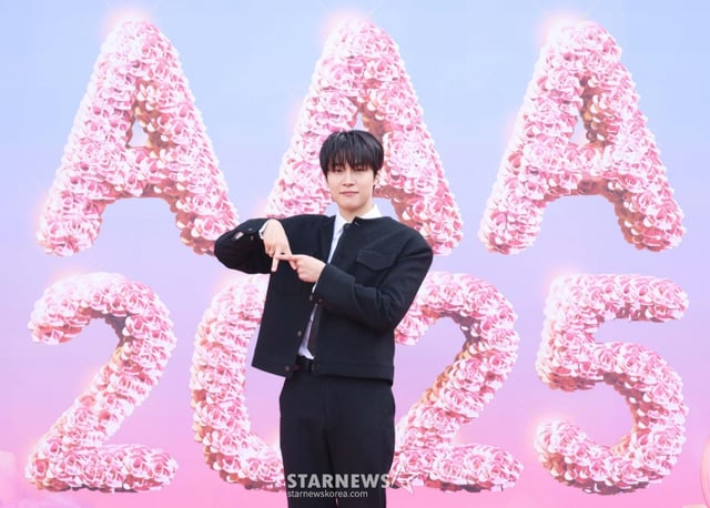배우 강유석이 6일 대만 가오슝 내셔널 스타디움에서 진행된 스타뉴스 주최 '10주년 아시아 아티스트 어워즈 2025(10th Anniversary Asia Artist Awards 2025, '10주년 AAA 2025') 레드카펫 행사에 참석해 포즈를 취하고 있다. 12월 6일~7일 양일에 걸쳐 가오슝 내셔널 스타디움에서 펼쳐지는 '10주년 아시아 아티스트 어워즈 2025(10th Anniversary Asia Artist Awards 2025, '10주년 AAA 2025')'와 페스타 'ACON 2025'는 MTN(머니투데이방송)과 위버스(Weverse)를 통해 각각 TV와 온라인 스트리밍으로 생중계 된다. /2025.12.06 /사진=이동훈 photoguy@