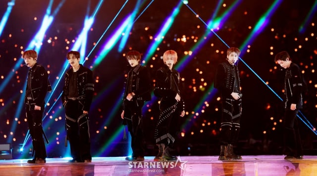 그룹 라이즈가 6일 가오슝 내셔널 스타디움에서 진행된 스타뉴스 주최 '10주년 아시아 아티스트 어워즈 2025(10th Anniversary Asia Artist Awards 2025, '10주년 AAA 2025')에서 멋진 무대를 선보이고 있다. 12월 6일~7일 양일에 걸쳐 가오슝 내셔널 스타디움에서 펼쳐지는 '10주년 아시아 아티스트 어워즈 2025(10th Anniversary Asia Artist Awards 2025, '10주년 AAA 2025')'와 페스타 'ACON 2025'는 MTN(머니투데이방송)과 위버스(Weverse)를 통해 각각 TV와 온라인 스트리밍으로 생중계 된다. /2025.12.06 /사진=김휘선 hwijpg@