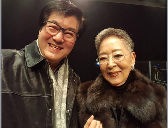 한지일, 故김지미 /사진=한지일 SNS