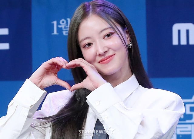 배우 이세영이 9일 오후 서울 마포구 상암동 MBC사옥에서 진행된 금토드라마 '모텔 캘리포니아' 제작발표회에 참석해 포즈를 취하고 있다. '모텔 캘리포니아'는 시골의 모텔에서 태어나 모텔에서 자란 지강희(이세영 분)가 12년 전 도망친 고향에서 첫사랑 천연수(나인우 분)과 재회하며 겪는 우여곡절 첫사랑 리모델링 로맨스. 2019년 심윤서 작가의 인기 소설 '홈, 비터 홈'을 원작으로 한다. 오는 10일 첫 방송. 2025.01.09 /사진=김창현 chmt@