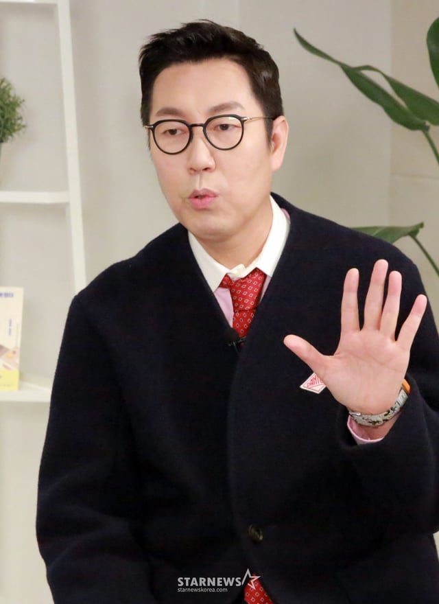 개그맨 김영철 2022.03.02 <사진=김영사>