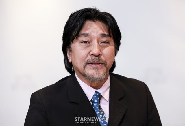 (서울=뉴스1) 김성진 기자 = 서울시 홍보대사로 위촉된 에드워드 리 셰프가 7일 서울 중구 서울시청 집무실에서 열린 위촉식에서 소감을 말하고 있다. (공동취재) 2025.5.7/뉴스1 Copyright © 뉴스1. All rights reserved. 무단 전재 및 재배포, AI학습 이용 금지. /사진=(서울=뉴스1) 김성진 기자
