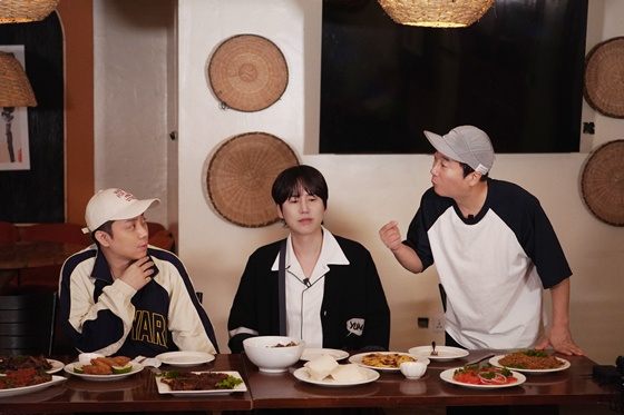 은지원(왼쪽부터), 규현, 이수근/사진=넷플릭스