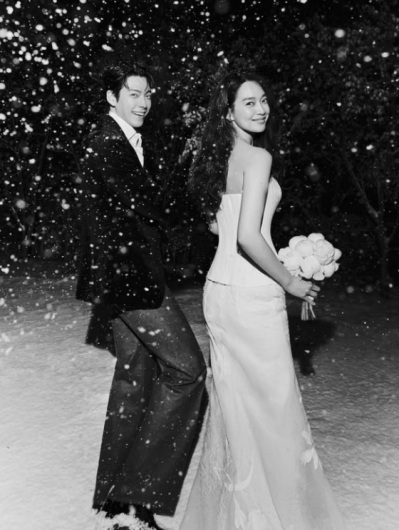 김우빈, 신민아/ 사진=AM엔터테인먼트