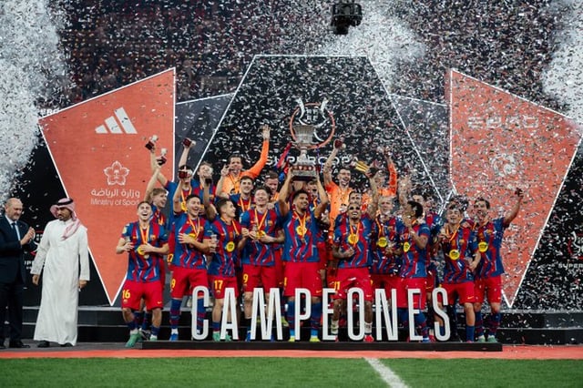 5ゴール乱打戦」エル·クラシコ、バルセロナ16番目のチャンピオンに