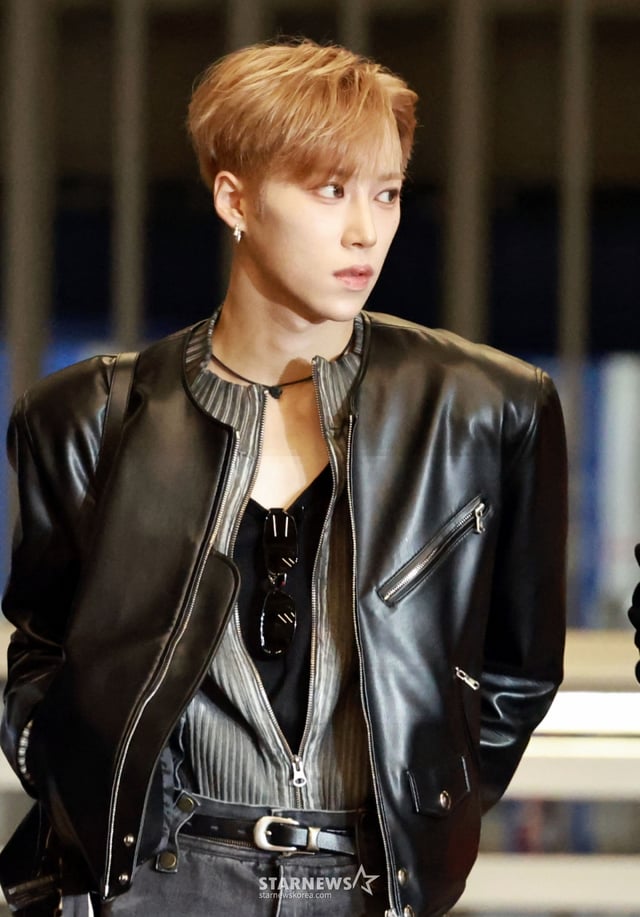 그룹 알파드라이브원 (ALPHA DRIVE ONE) 아르노가 홍콩에서 열리는 '2025 MAMA AWARDS' 참석 차 25일 오후 인천국제공항을 통해 출국하고 있다. 2025.11.25 /사진=임성균 tjdrbs23@