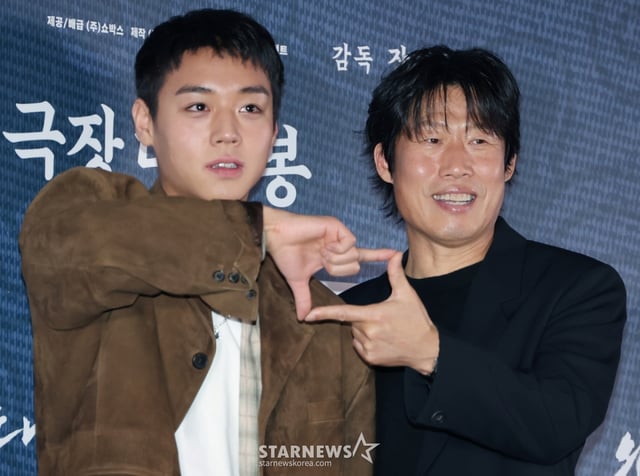 배우 박지훈, 유해진이 21일 오후 서울 강남구 메가박스 코엑스에서 진행된 영화 '왕과 사는 남자' 언론배급시사회 및 기자간담회에 참석해 질문에 답하고 있다.  1457년 청령포, 마을의 부흥을 위해 유배지를 자처한 촌장과 왕위에서 쫓겨나 유배된 어린 선왕의 이야기 '왕과 사는 남자'는 내달 4일 개봉한다. /2026.01.21 /사진=이동훈 photoguy@