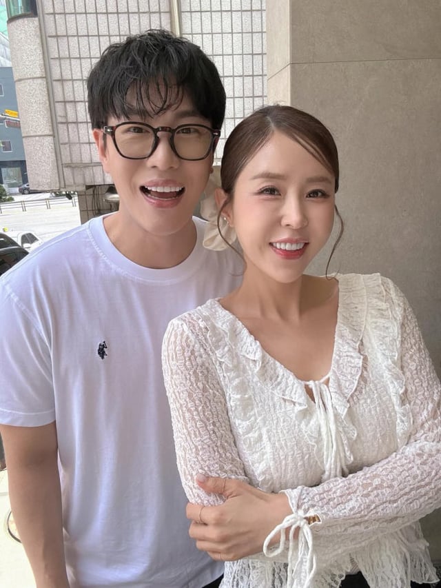 左からムンウォン、シンジ / 写真=シンジのインスタグラム