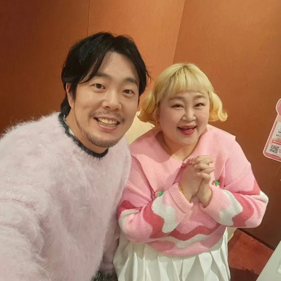 김민기, 홍윤화/사진=홍윤화 SNS