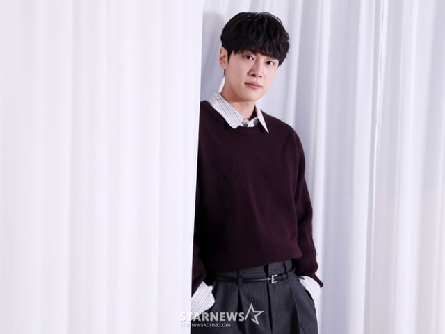 'AAA 2025' 이모티브상 수상자 배우 강유석 /사진=김휘선 기자 hwijpg@