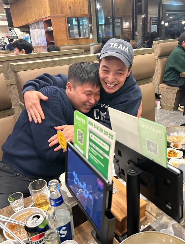 왼쪽부터 스윙스, 변요한 /사진=변요한 인스타그램