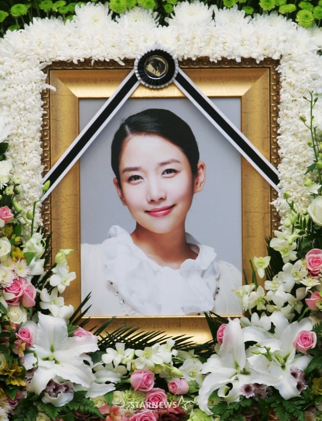 10일 오후 서울 송파구 풍납동 서울아산병원에 마련된 故 정다빈(27, 본명 정혜선)의 빈소. 2007.02.10/사진=홍기원