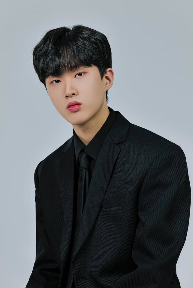 정지웅