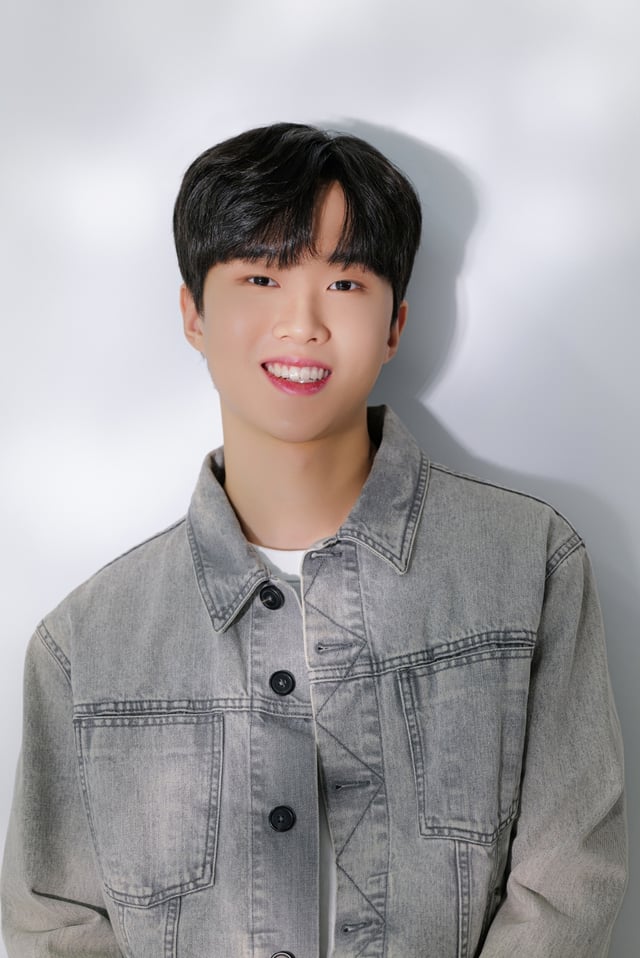 정지웅