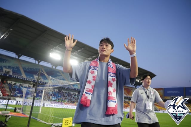유럽 진출 후 친정팀 수원 삼성을 찾은 오현규(현 베식타시). /사진=한국프로축구연맹 제공