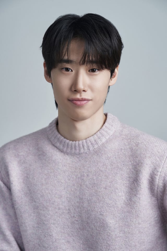 '왕과 사는 남자'의 배우 김민이 12일 서울 종로구 스타뉴스 사옥에서 진행된 인터뷰를 위해 포즈를 취하고 있다. 사진제공=제이와이드컴퍼니/2026.02.12 /사진=김휘선 hwijpg@