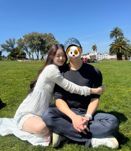 김지민과 그의 남자친구/사진=김지민 인스타그램