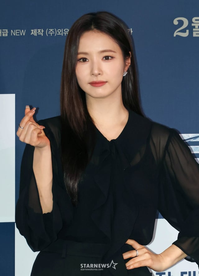 배우 신세경이 4일 오후 서울 CGV용산아이파크몰에서 진행된 영화 '휴민트'(감독 류승완) 언론배급시사회 및 기자간담회에 참석해 포를 취하고 있다. /2026.02.04 /사진=이동훈 photoguy@