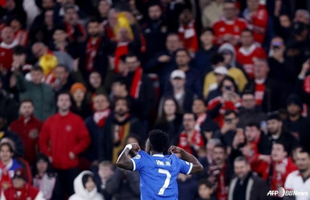 Vinicius Junior celebrates after scoring the first goal. /AFPBBNews=News1