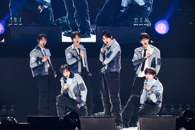 킥플립 팬 콘서트 서울 공연/사진제공=JYP엔터테인먼트