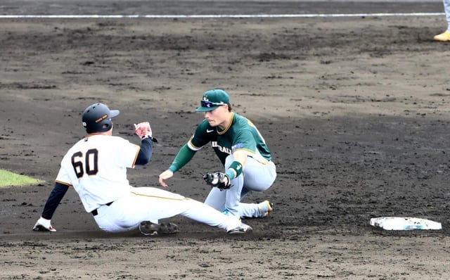 The image of the Australian national team playing against the Yomiuri Giants' second division. /Photo = Australian national team official SNS