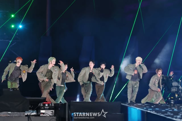 그룹 넥스지가 2025년 12월 7일 가오슝 내셔널 스타디움에서 진행된 스타뉴스 주최 '10주년 아시아 아티스트 어워즈 2025(10th Anniversary Asia Artist Awards 2025, '10주년 AAA 2025')를 기념하는 'ACON 2025'에서 멋진 무대를 선보이고 있다. 'ACON 2025'는 'AAA'의 10주년을 기념하고 함께 축하하는 의미에서 열리는 페스타로, 배우 이준영과 i-dle(아이들) 슈화, 크래비티 앨런, 키키 수이가 MC를 맡아 'ACON 2025'를 이끌고 QWER(큐더블유이알), 넥스지(NEXZ), 아홉(AHOF), 애쉬 아일랜드(Ash Island), 에이티즈(ATEEZ), 우즈(WOODZ), 이이경, 최예나(YENA), 키스오브라이프(KISS OF LIFE), 키키(KiiiKiii), 킥플립(KickFlip), 크래비티(CRAVITY), 싸이커스(xikers), SB19(에스비나인틴) 등이 출연했다. /2025.12.07 /사진=이동훈 photoguy@