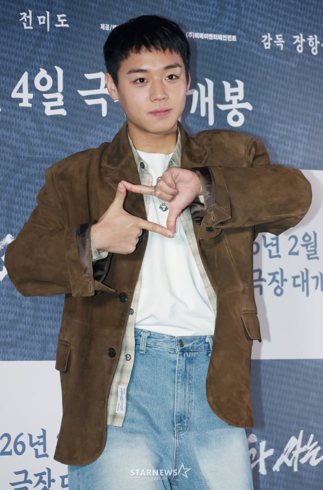 배우 박지훈이 21일 오후 서울 강남구 메가박스 코엑스에서 진행된 영화 '왕과 사는 남자' 언론배급시사회 및 기자간담회에 참석해 질문에 답하고 있다. 1457년 청령포, 마을의 부흥을 위해 유배지를 자처한 촌장과 왕위에서 쫓겨나 유배된 어린 선왕의 이야기 '왕과 사는 남자'는 내달 4일 개봉한다. /2026.01.21 /사진=이동훈 photoguy@